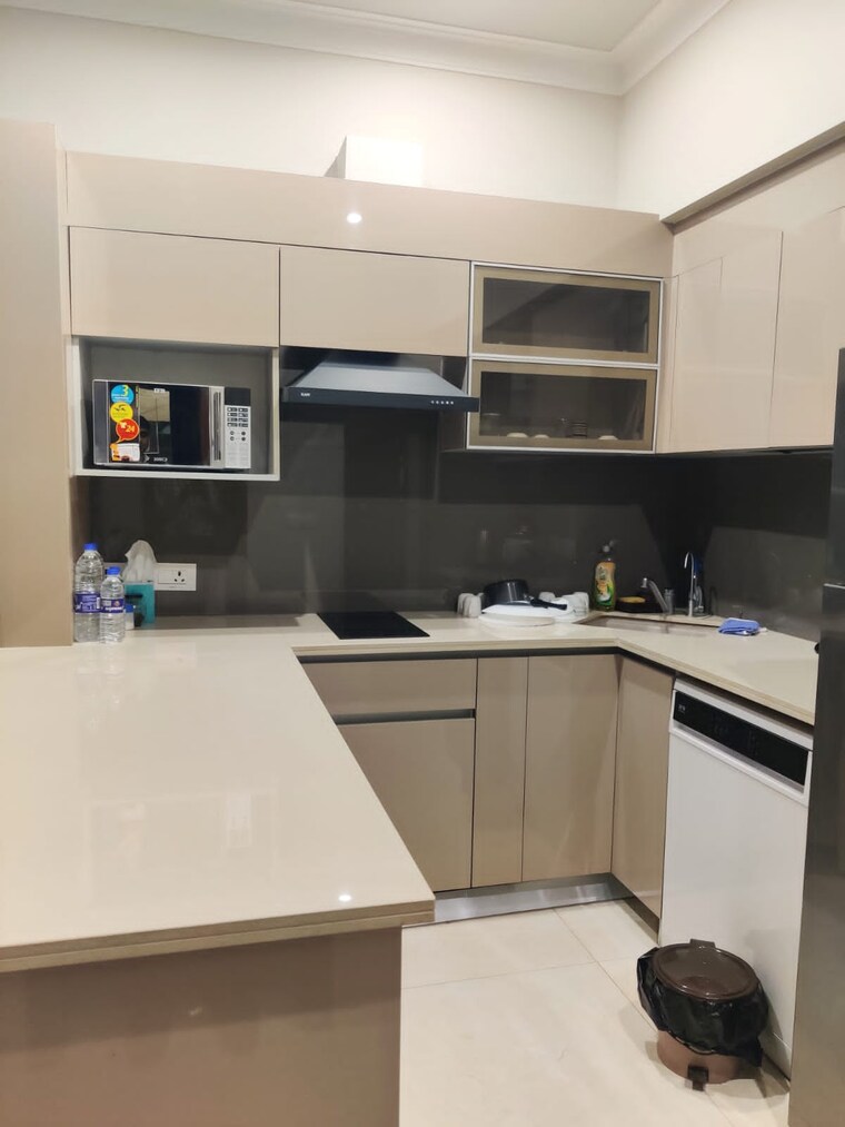 Kitchen, unitech-uniworld-gardens 3.5 Bedroom 2086 Sq.Yd. Apartment In Sector 47 Gurgaon 9374709