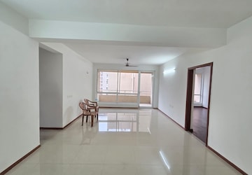 Room in 3 BHK Apartment at Lower Parel – for Rent