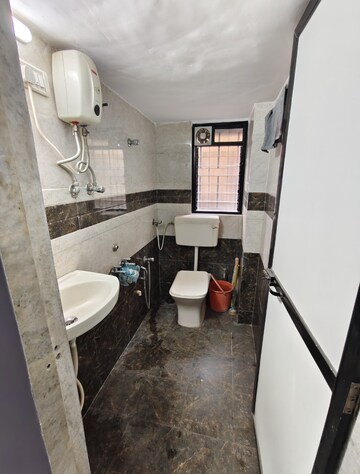 Team Area in 1 BHK Apartment at Sher E Punjab, Andheri East – for Rent