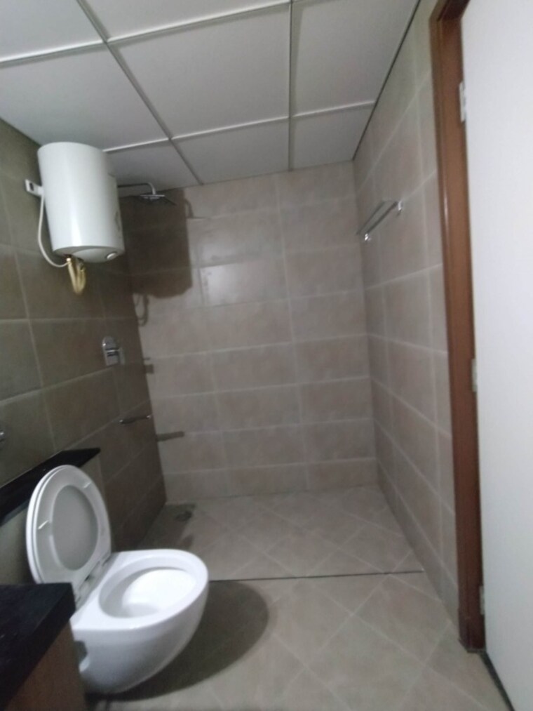 Bathroom, puravankara-purva-westend 3 Bedroom 1677 Sq.Ft. Apartment In Kudlu Gate Bangalore 9374719