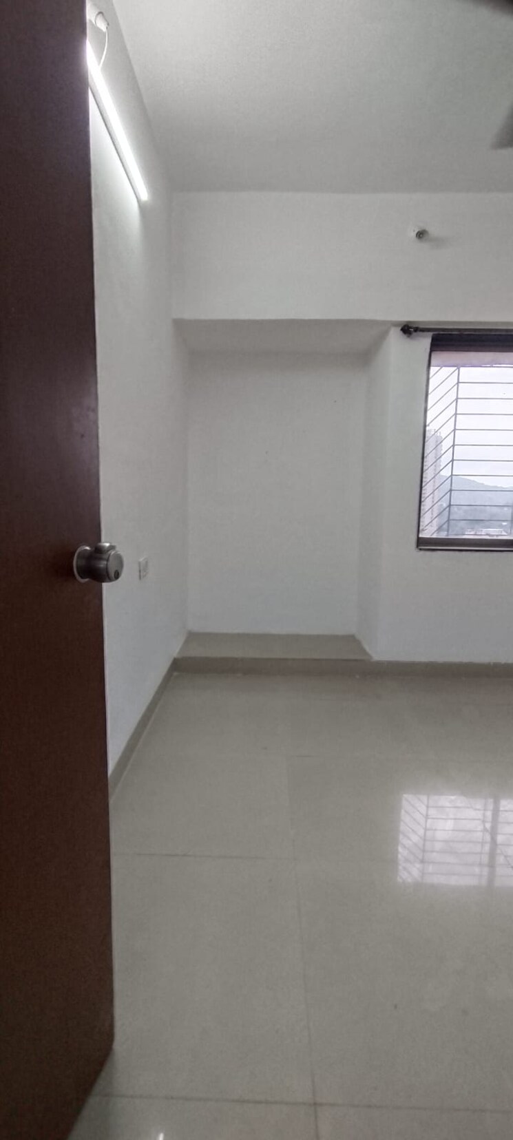Room, haware-estate 2 Bedroom 700 Sq.Ft. Apartment In Kasarvadavali Thane 9374728