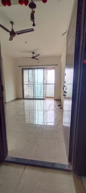 Room in 2 BHK Apartment at Haware Estate, Kasarvadavali – for Rent