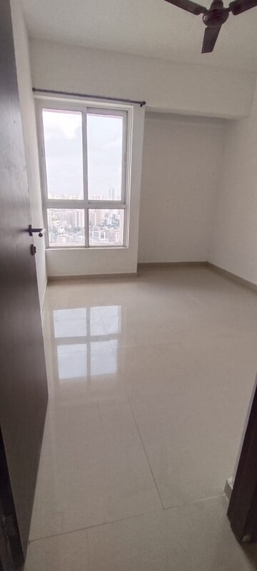 Room in 2 BHK Apartment at Puraniks City Reserva, Ghodbunder Road – for Rent
