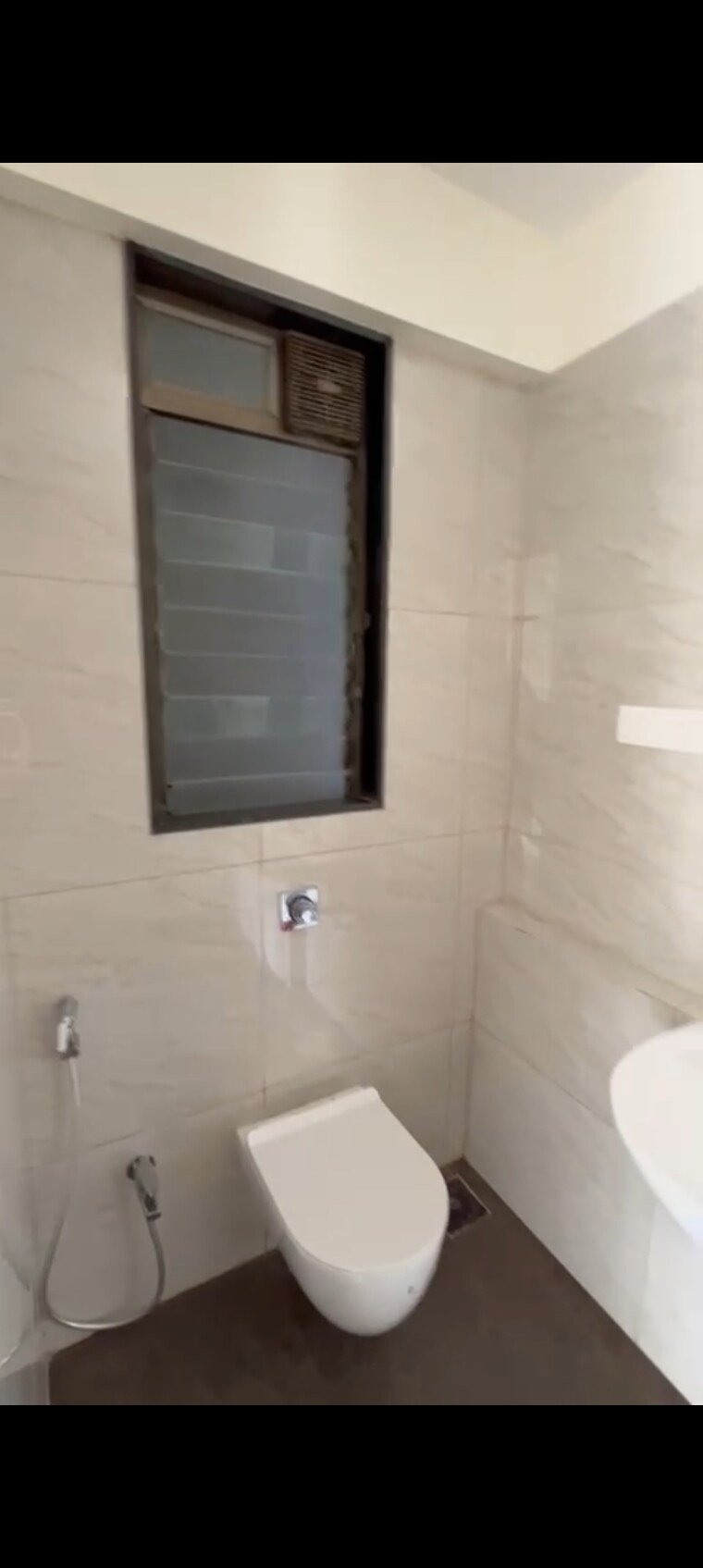 Bathroom, chandak-34-park-estate 2 Bedroom 617 Sq.Ft. Apartment In Goregaon West Mumbai 9374746