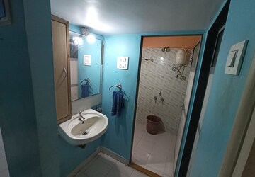 Bathroom in 1 BHK Apartment at Vijay Park, Kasarvadavali – for Rent
