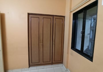 Room in 1 BHK Apartment at Vijay Park, Kasarvadavali – for Rent