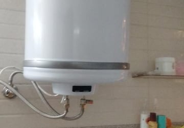 Bathroom in 2 BHK Apartment at Signature Orchard Avenue 2, Sector 93 – for Rent