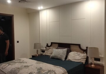 Bedroom in 3 BHK Builder Floor at Greater Kailash Part 3 – for Rent