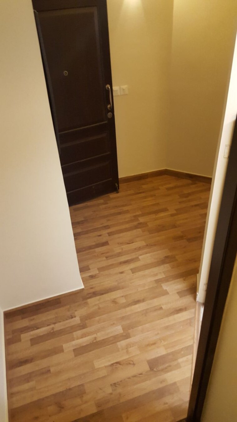 Room, greater kailash ii 3 Bedroom 1700 Sq.Ft. Builder Floor In Greater Kailash ii Delhi 9374776