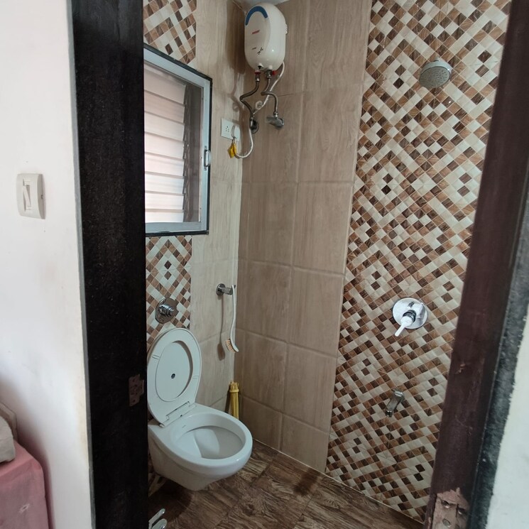 Bathroom, kaustubh-sunmoon-chs-ltd 2 Bedroom 686 Sq.Ft. Apartment In Borivali East Mumbai 9374789