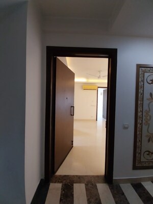 3 BHK Builder Floor – Entrance View at Gulmohar Park - for Rent
