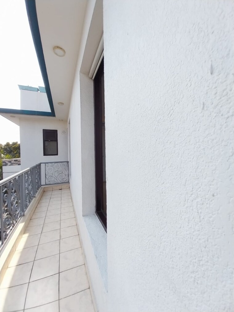 Balcony, gulmohar park 3 Bedroom 2250 Sq.Ft. Builder Floor In Gulmohar Park Delhi 9374792