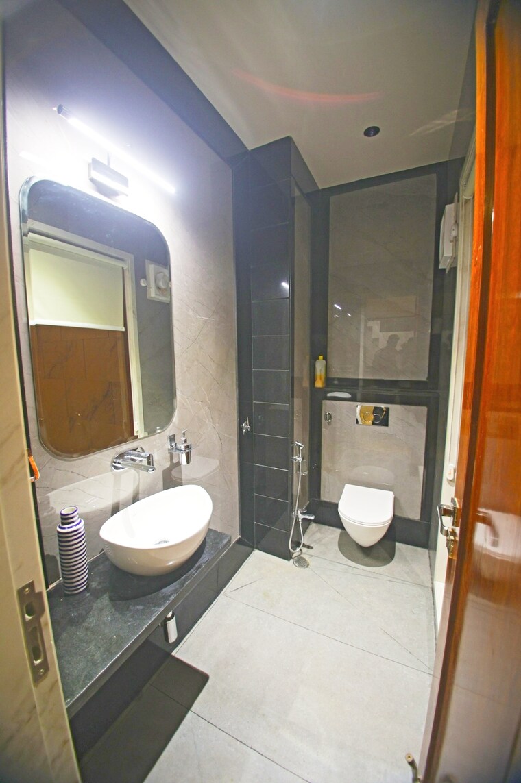 Bathroom, nirman nagar 5 Bedroom 350 Sq.Yd. Independent House In Nirman Nagar Jaipur 9374802