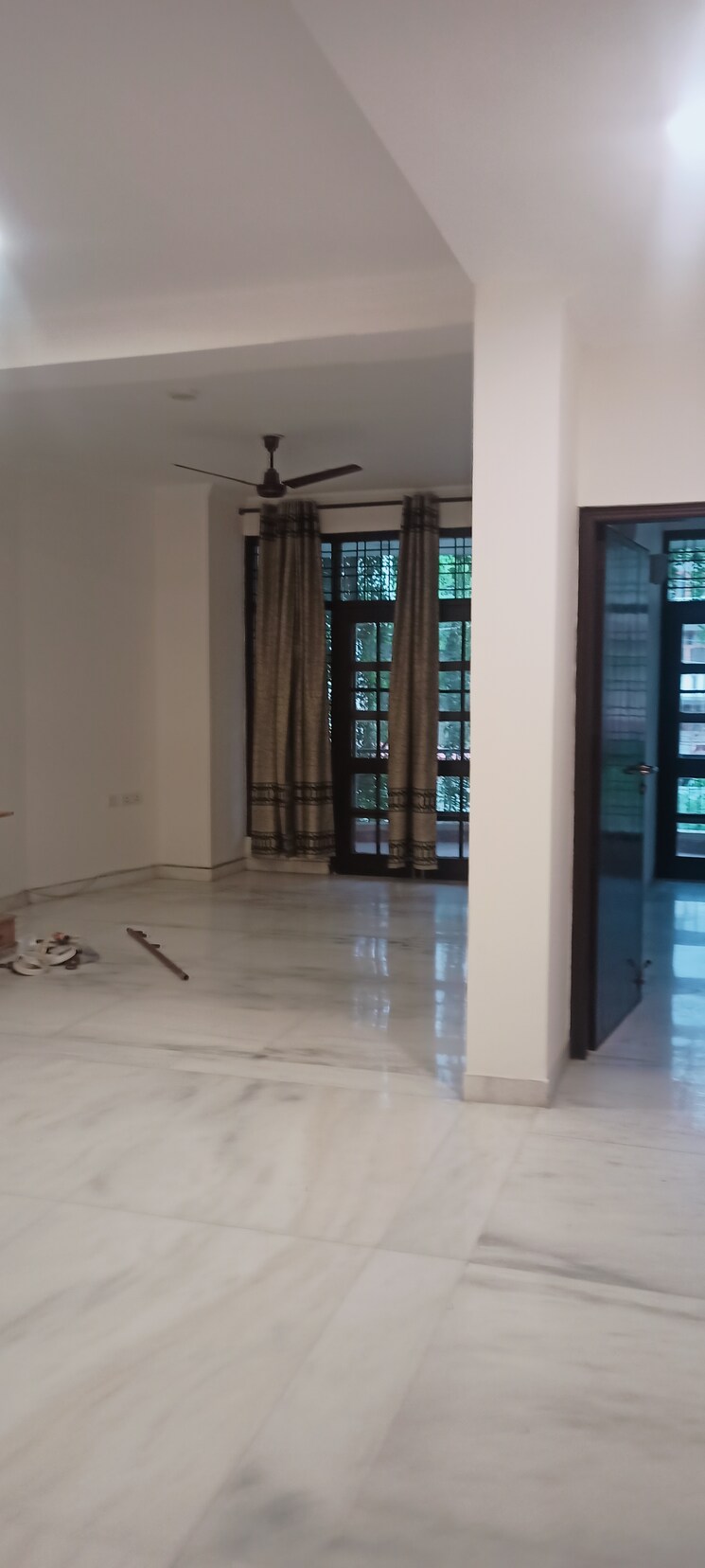 Room, gupta-awas 3 Bedroom 2700 Sq.Ft. Builder Floor In Sector 43 Gurgaon 9374810