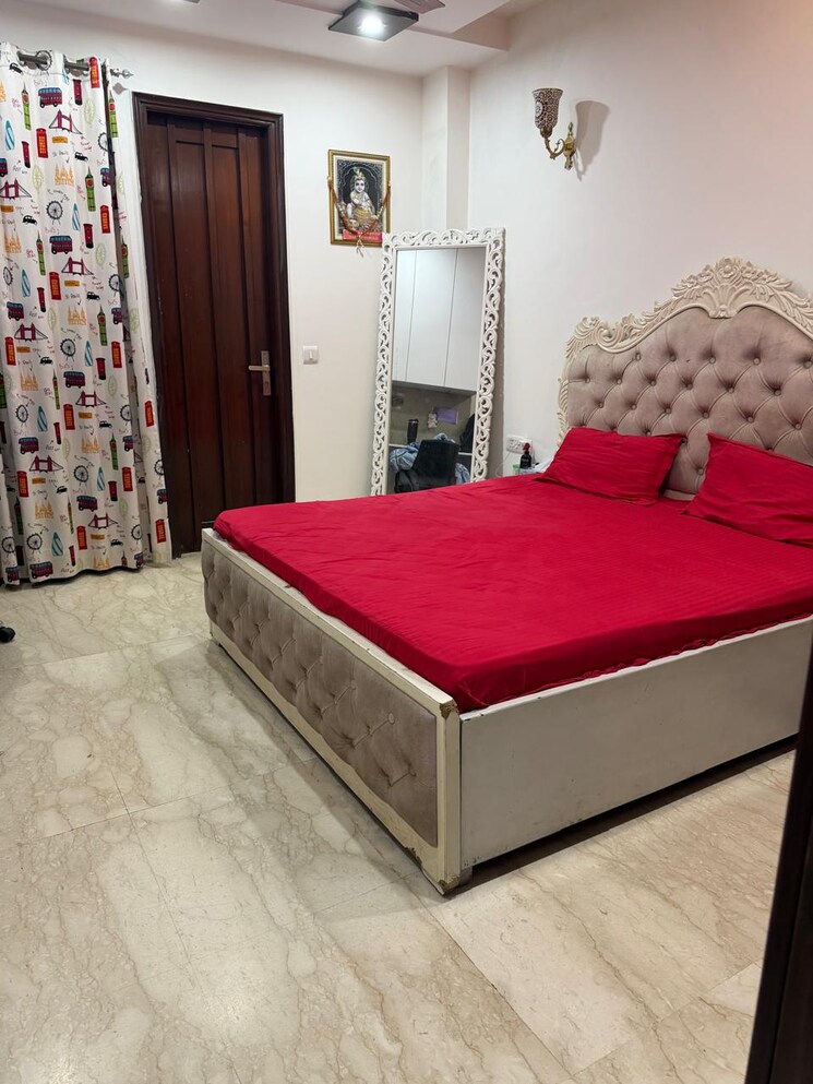 Bedroom, greater kailash i 3 Bedroom 1800 Sq.Ft. Builder Floor In Greater Kailash I Delhi 9374811