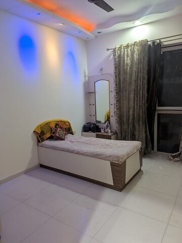 Living Room in 2 BHK Apartment at Sheth Vasant Lawns, Laxmi Nagar – for Rent