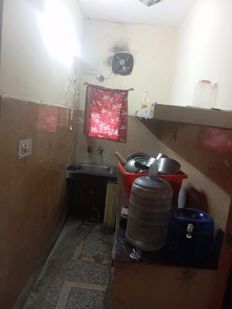 Bathroom, sector 19 2 Bedroom 650 Sq.Ft. Builder Floor In Sector 19 Noida 9374851