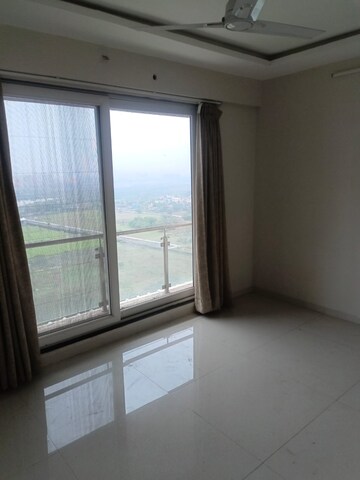 Room in 3 BHK Apartment at Galaxy Greenwoods, Kharghar – for Sale