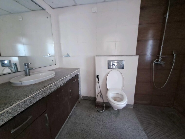 Bathroom, raheja-vedaanta 3 Bedroom 1833 Sq.Ft. Apartment In Sector 108 Gurgaon 9374879