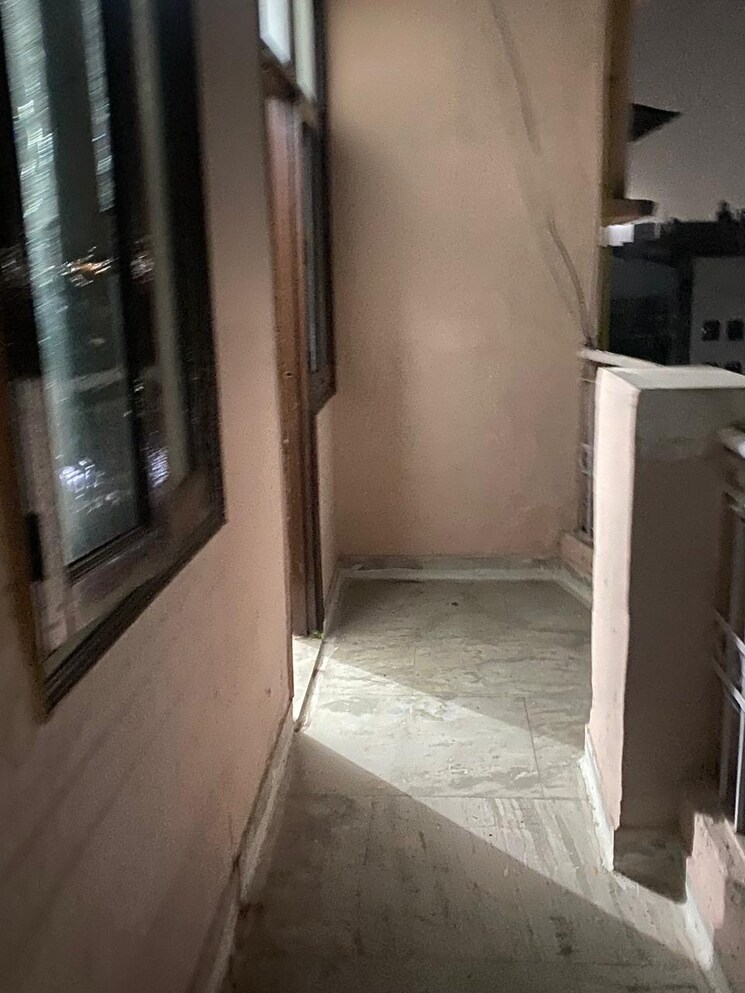 undefined, mayur vihar 1 RK 300 Sq.Ft. Builder Floor In Mayur Vihar Delhi 9374884