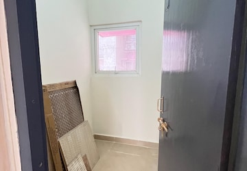 Bathroom in 4 BHK Apartment at UPAVP Ganga Yamuna And Hindon Enclave, Pratap Vihar – for Rent