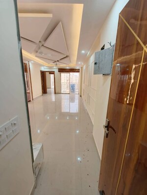 Building Lobby in 2 BHK Apartment at Mahagun Moderne, Sector 78 – for Sale