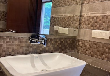 Bathroom in 6 BHK Villa at RWA Apartments Sector 50, Sector 50 – for Sale