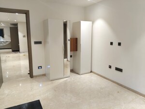 Room in 4 BHK Apartment at Sri Fortune One, Banjara Hills – for Rent