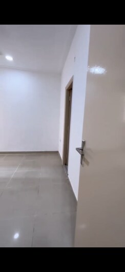 2 BHK + Extra Room Apartment For Sale in Gaur City 2 - 12th Avenue