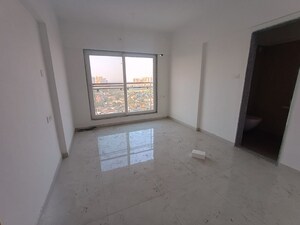 Room in 1 BHK Apartment at Subhash CHS, Chembur – for Sale