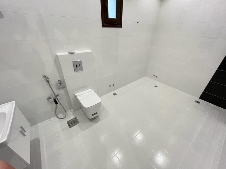 Bathroom, zohra-agadi-nagar 2.5 Bedroom 1150 Sq.Ft. Apartment In Andheri West Mumbai 9374926