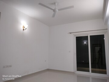 Room in 3.5 BHK Apartment at Sector 89a – for Sale