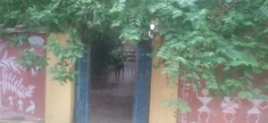 5 BHK Villa – Entrance View at Charbagh - for Sale