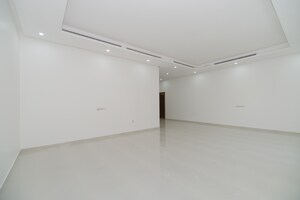 Room in 1 BHK Apartment at Sai The Platinium, Juhu – for Rent