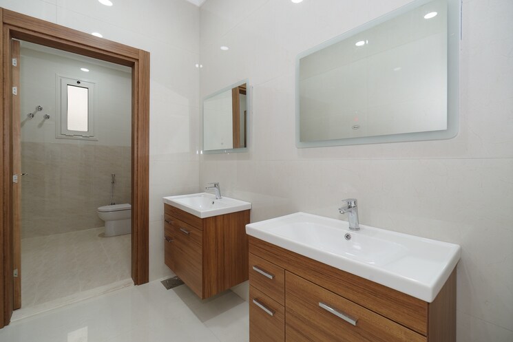 Bathroom, sai-the-platinium 1 Bedroom 750 Sq.Ft. Apartment In Juhu Mumbai 9374937