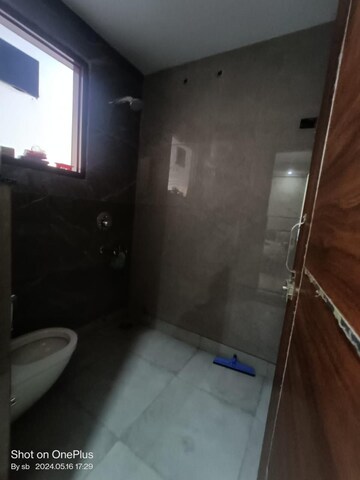 Furnished Amenities in 3 BHK Builder Floor at Alphacorp Gurgaon One 22, Sector 22 – for Rent