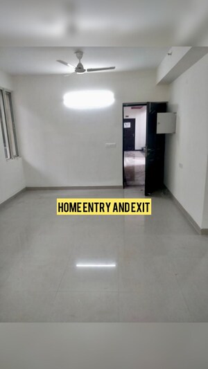 Room in 2.5 BHK Apartment at Sare Home, Sector 92 – for Rent