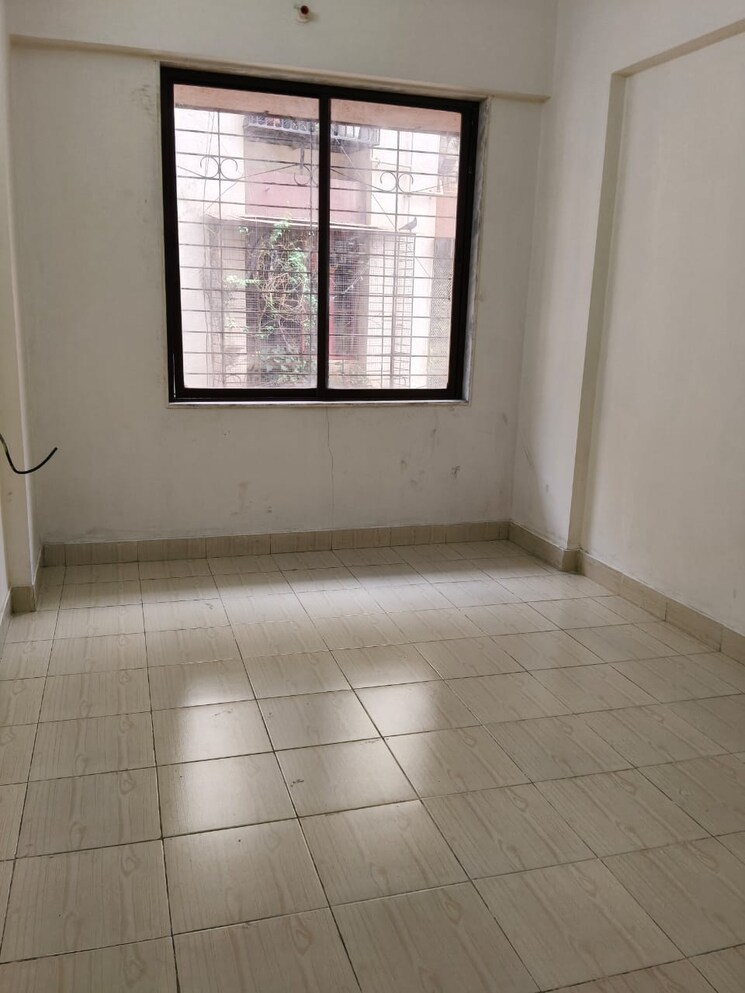 Room, kurla east 1 Bedroom 400 Sq.Ft. Apartment In Kurla East Mumbai 9374965