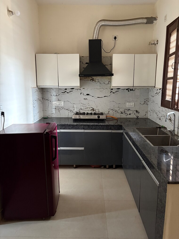 Kitchen, kharar 2 Bedroom 998 Sq.Ft. Apartment In Kharar Mohali 9374960