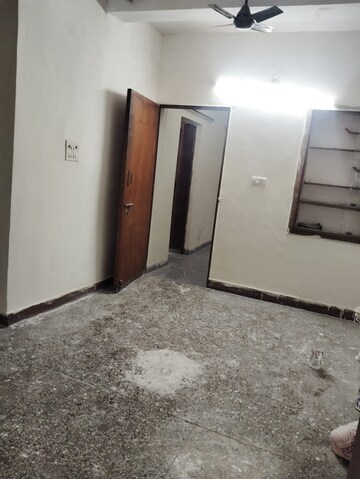 2 BHK Apartment For Rent in RWA Flats Pocket 40, Kalkaji