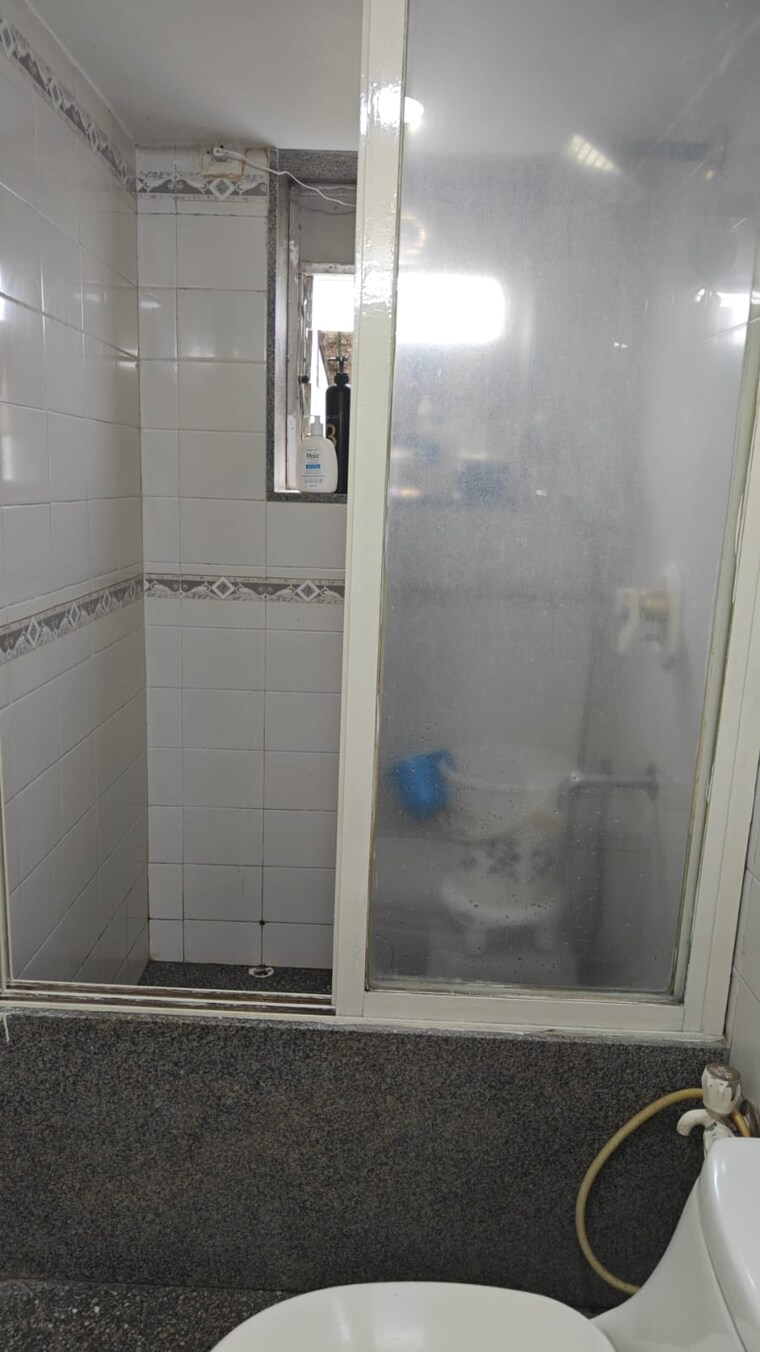 Bathroom, kurla east 1 Bedroom 450 Sq.Ft. Apartment In Kurla East Mumbai 9374981