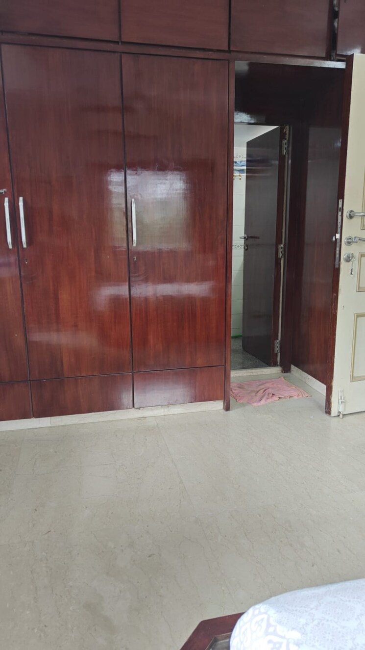 Room, kurla east 1 Bedroom 450 Sq.Ft. Apartment In Kurla East Mumbai 9374981