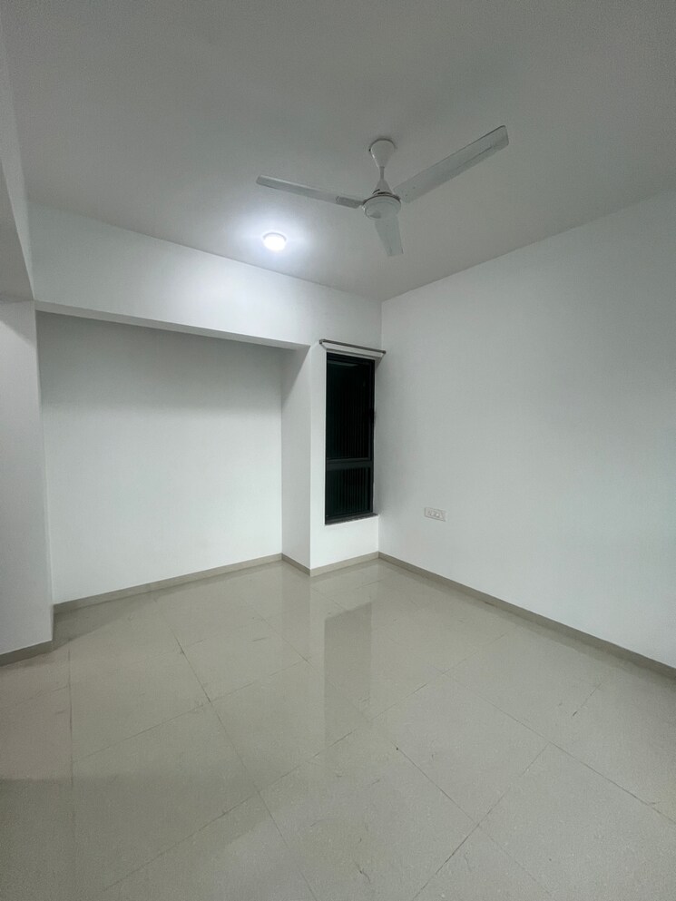 Room, kalpataru-immensa-e 2 Bedroom 598 Sq.Ft. Apartment In Kolshet Industrial Area Thane 9374989