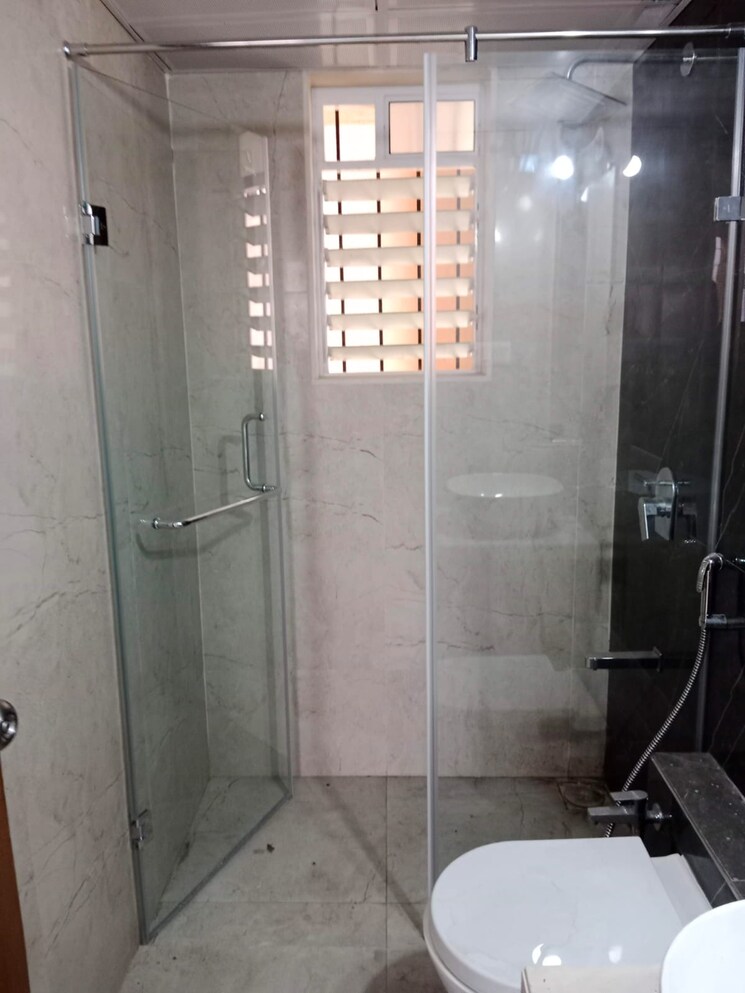 Bathroom, kalpataru-immensa-b 1 Bedroom 450 Sq.Ft. Apartment In Kolshet Industrial Area Thane 9375002