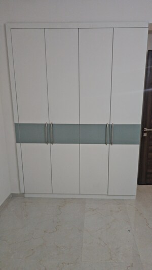 Furnished Amenities in 3.5 BHK Apartment at Smart World Gems, Sector 89 – for Rent