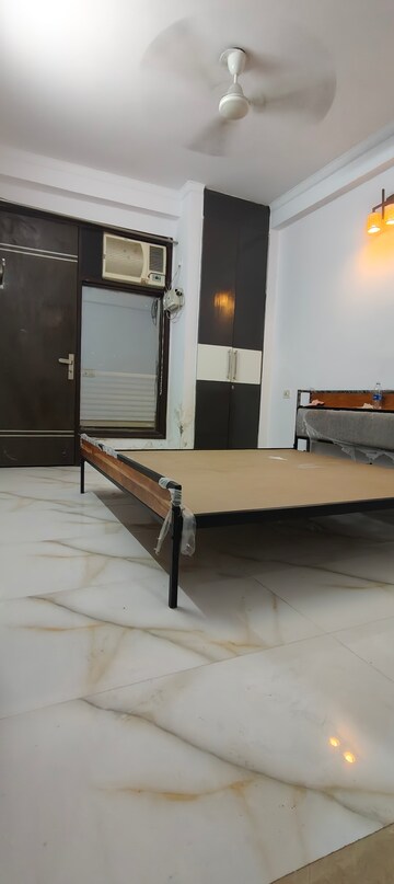 2 BHK Builder Floor For Rent in Chattarpur