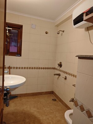  3 BHK Builder Floor at Alaknanda – for Rent