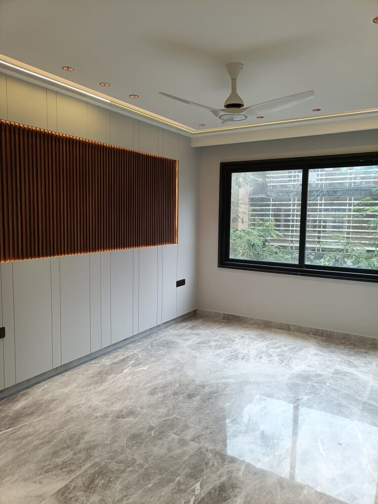 Room, unitech-nirvana-country-plots 4 Bedroom 2210 Sq.Ft. Builder Floor In Sector 50 Gurgaon 9375067