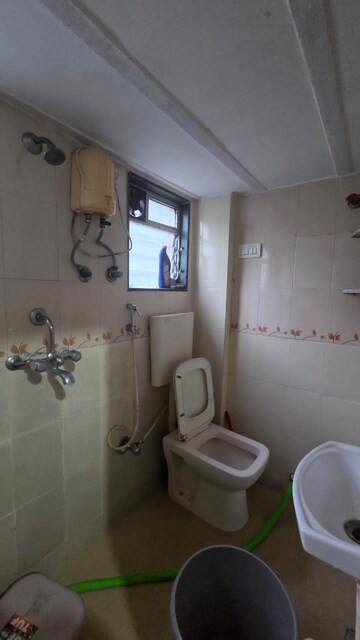 Master Bedroom in 1 BHK Apartment at Andheri West – for Rent