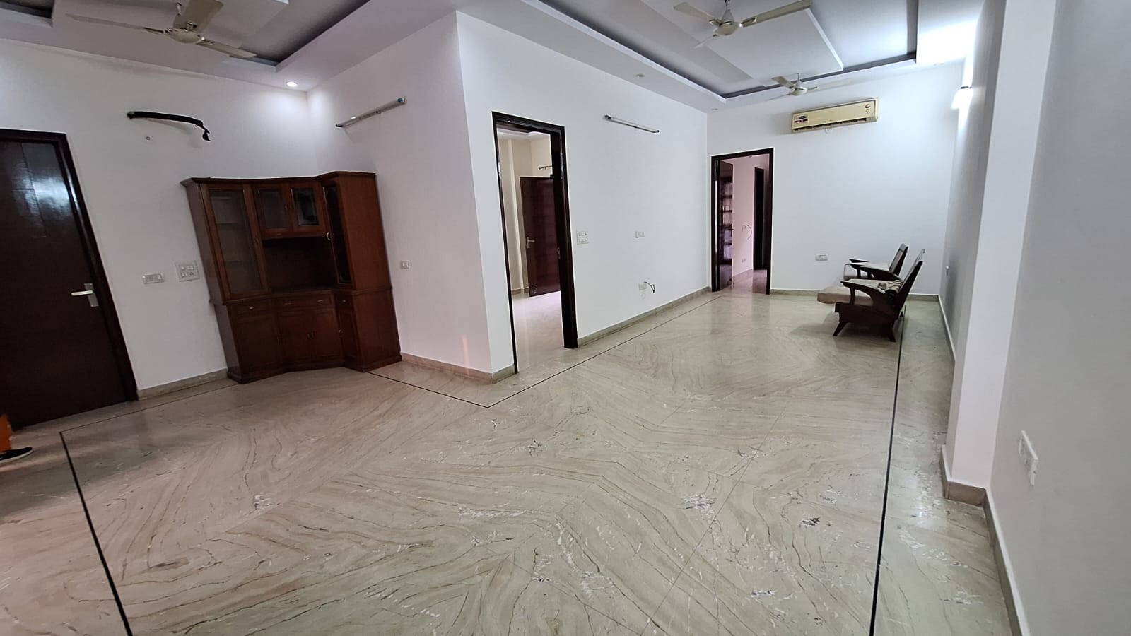 3 BHK Builder Floor For Rent in Unitech Singleton Floors South City